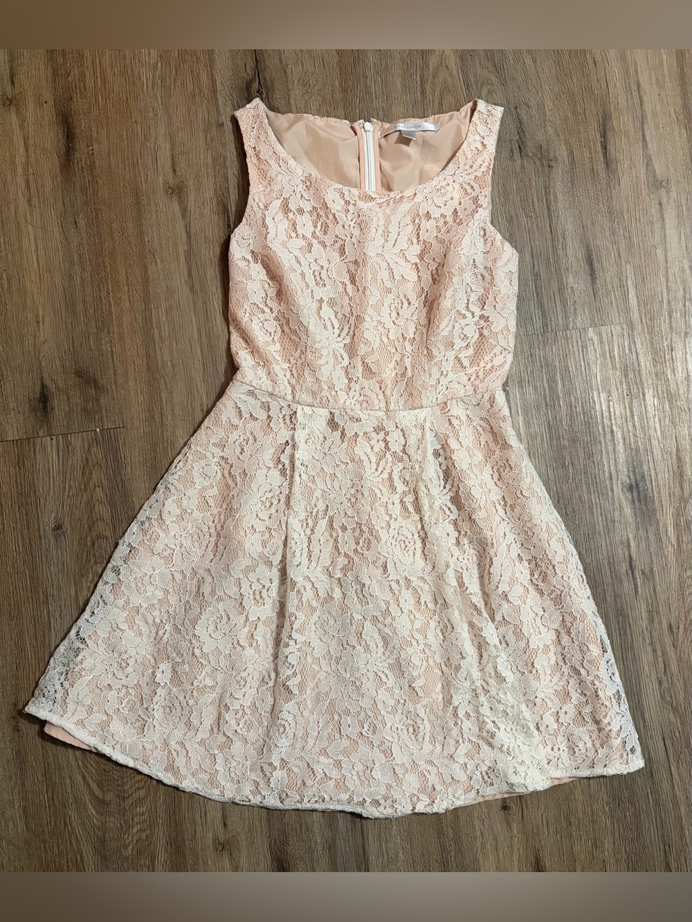 Lauren Conrad - Soft Blush Laced Dress - Size 6